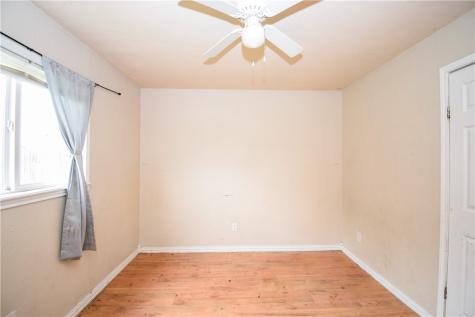 728 S Fuqua Street Rockport TX 78382