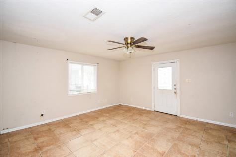 728 S Fuqua Street Rockport TX 78382