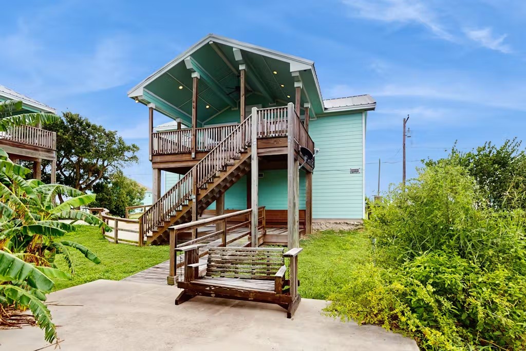 370, 374 Copano Ridge Road Rockport TX 78382