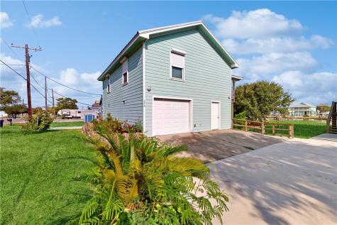 370, 374 Copano Ridge Road Rockport TX 78382