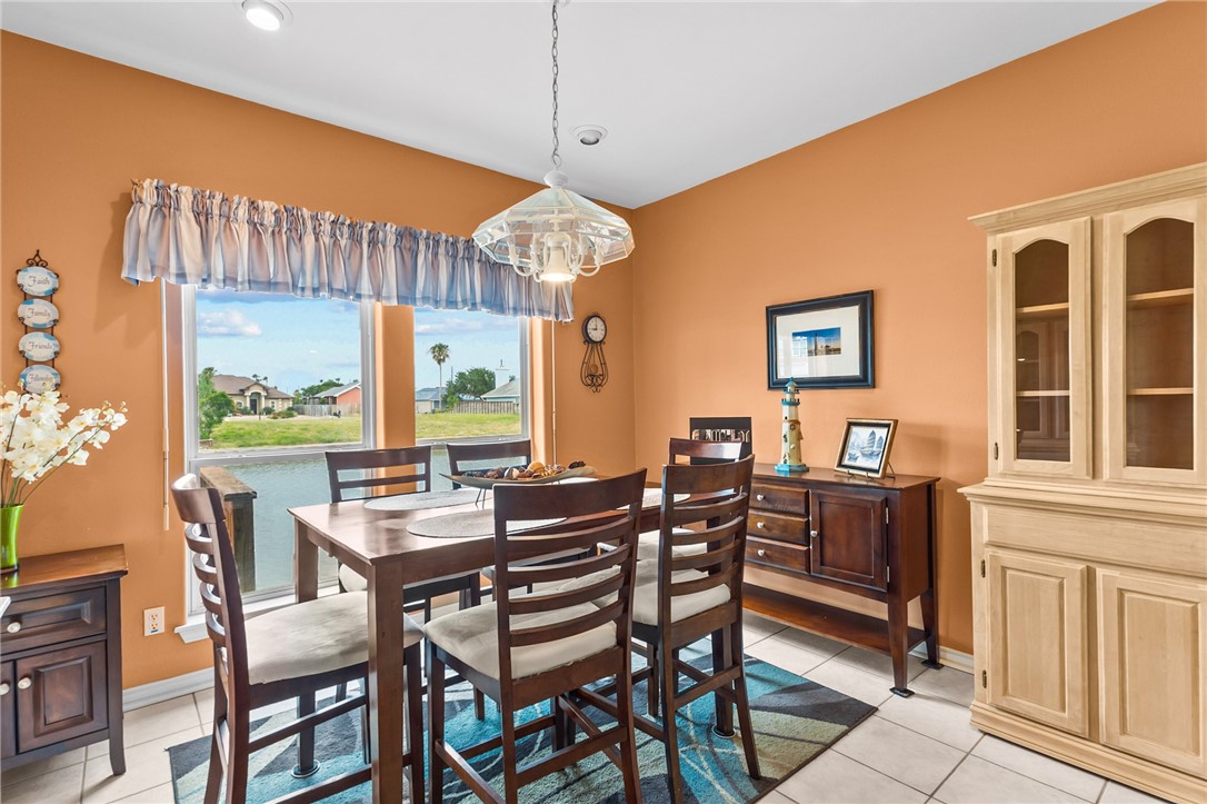 15210 Isla Pinta Court Corpus Christi TX 78418
