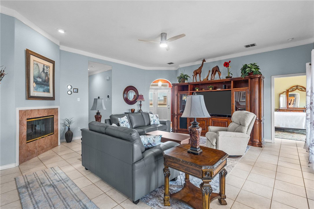 15210 Isla Pinta Court Corpus Christi TX 78418