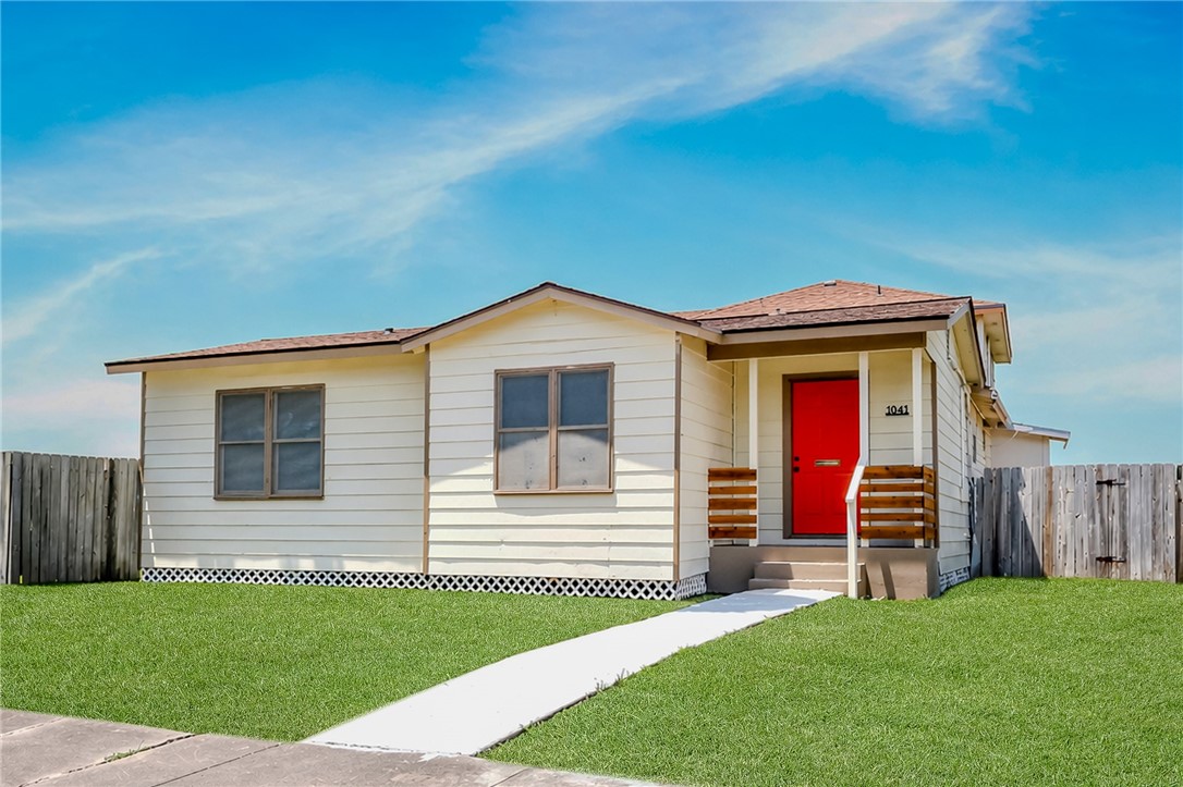 1041 Whitaker Drive Corpus Christi TX 78412