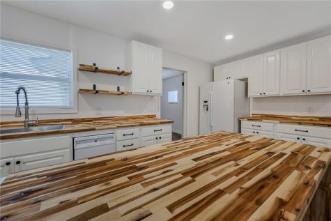 1041 Whitaker Drive Corpus Christi TX 78412