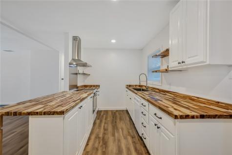 1041 Whitaker Drive Corpus Christi TX 78412