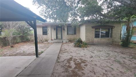 1019 E Lee Avenue Kingsville TX 78363