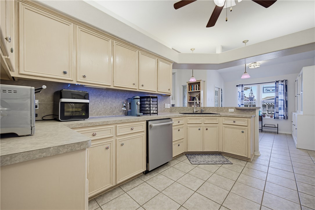 7005 Bodega Bay Drive Corpus Christi TX 78414