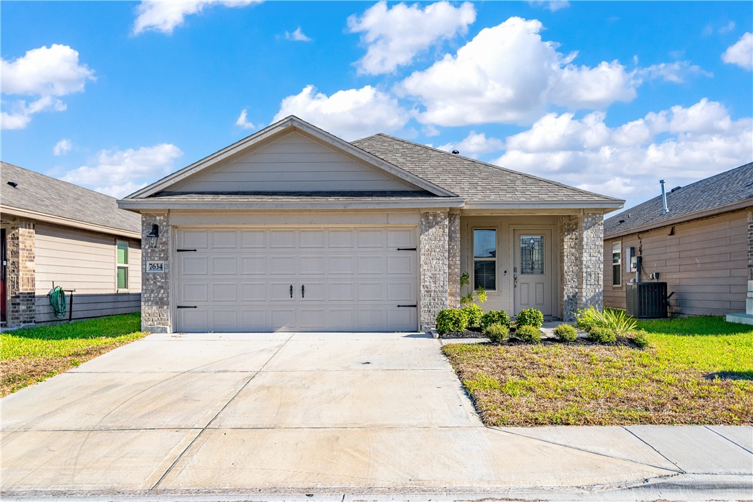 7634 Shadow Rider Lane Corpus Christi TX 78414