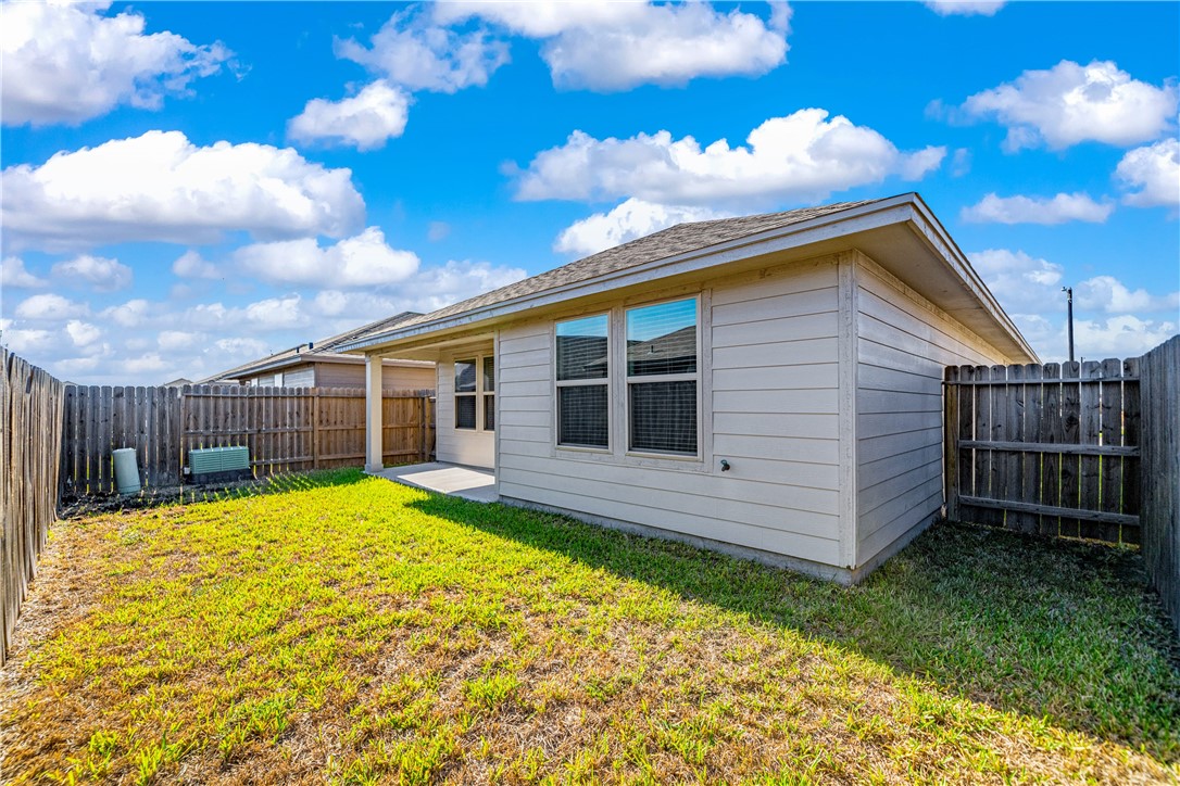 7634 Shadow Rider Lane Corpus Christi TX 78414