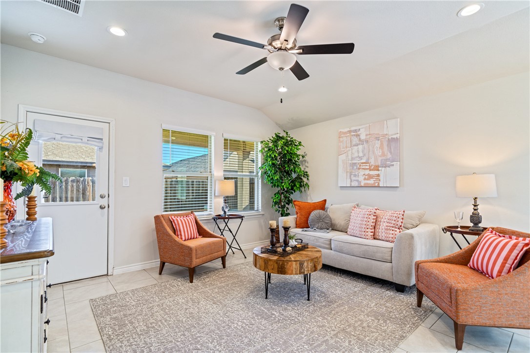 7634 Shadow Rider Lane Corpus Christi TX 78414