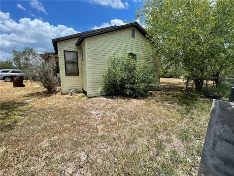 708 E Miller Avenue Kingsville TX 78363