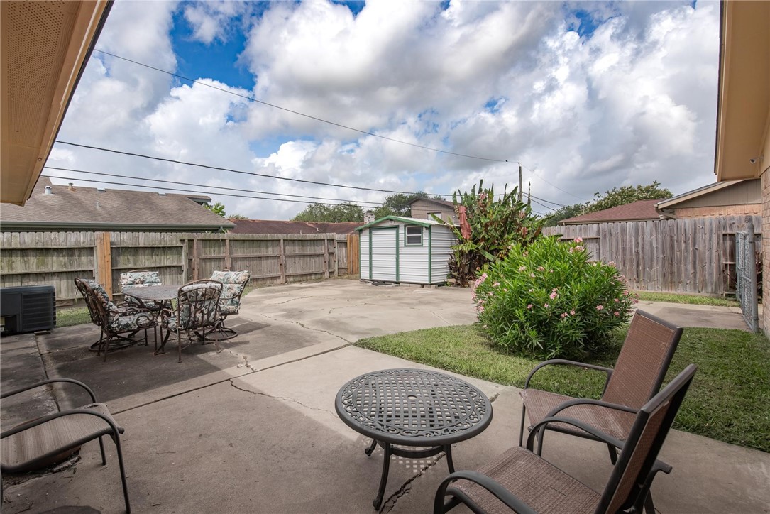 4957 Shadowbend Drive Corpus Christi TX 78413