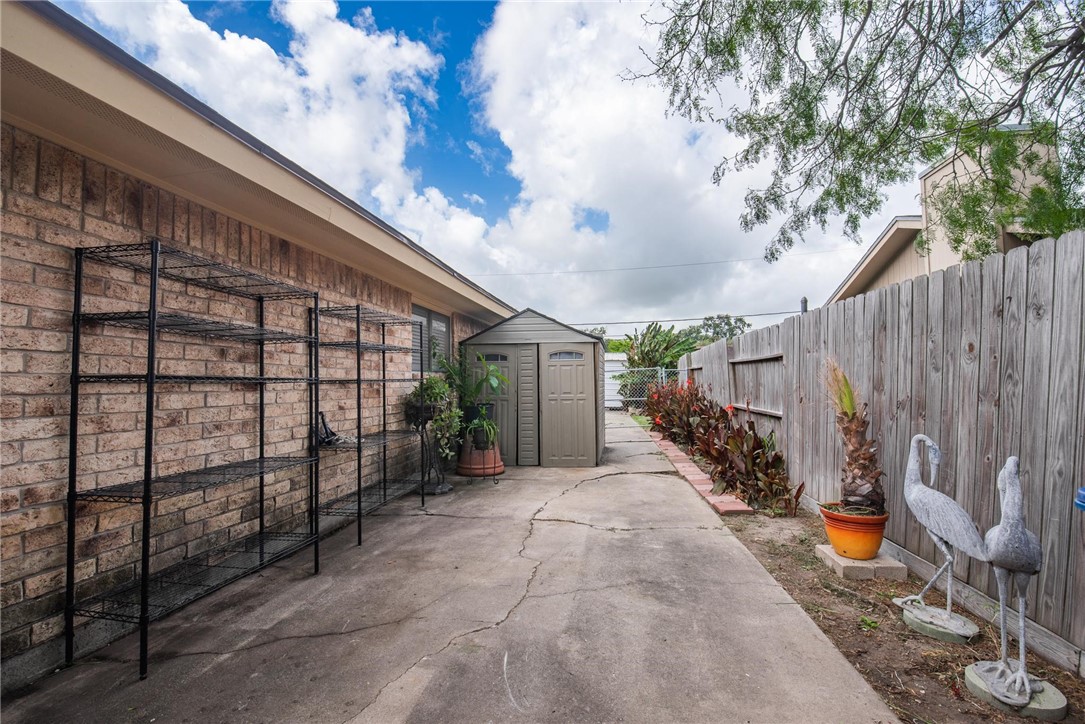 4957 Shadowbend Drive Corpus Christi TX 78413