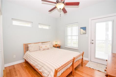 2006 First Street Bayside TX 78340