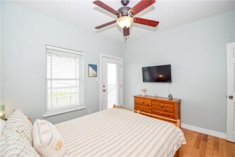 2006 First Street Bayside TX 78340