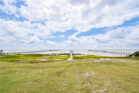 2006 First Street Bayside TX 78340