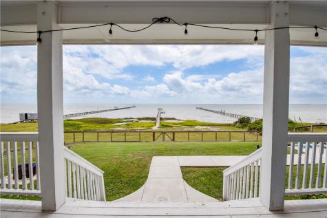 2006 First Street Bayside TX 78340