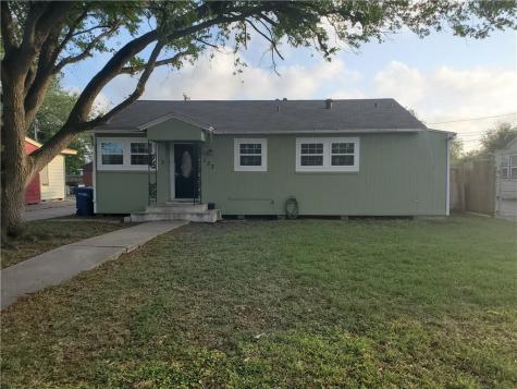 133 W Vanderbilt Drive Corpus Christi TX 78415