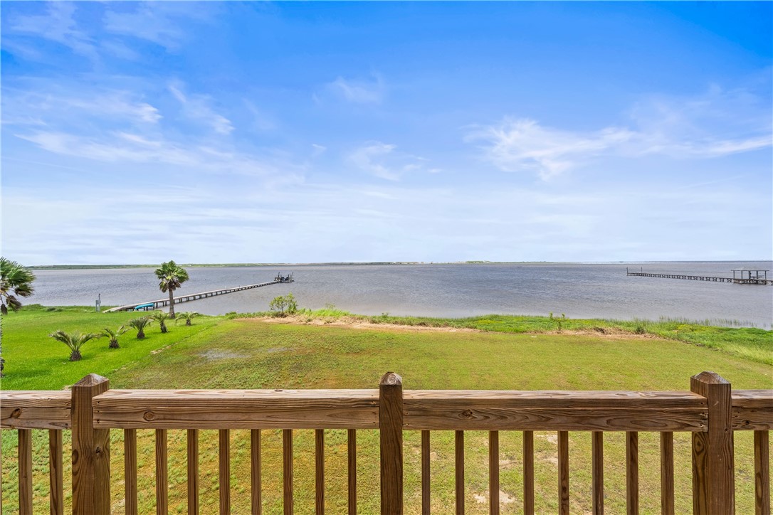 135 Sunrise Drive Rockport TX 78382