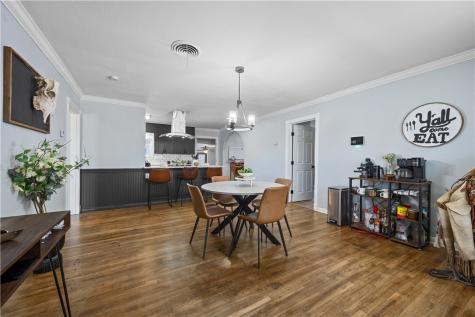 309 Reynolds Avenue Taft TX 78390
