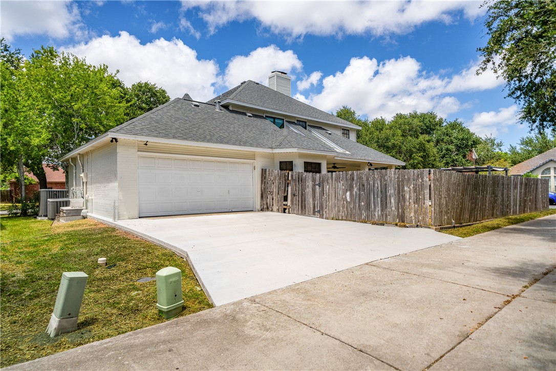 7402 Lugano Drive Corpus Christi TX 78413