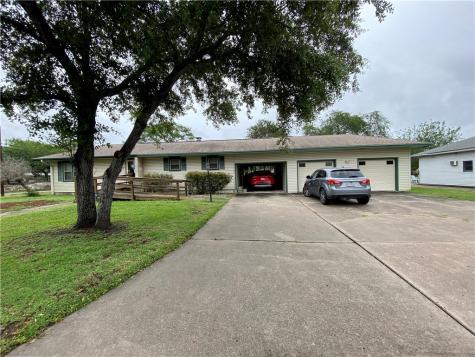 542 Tutt Avenue Taft TX 78390