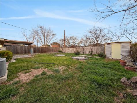 1142 Clare Drive Corpus Christi TX 78412