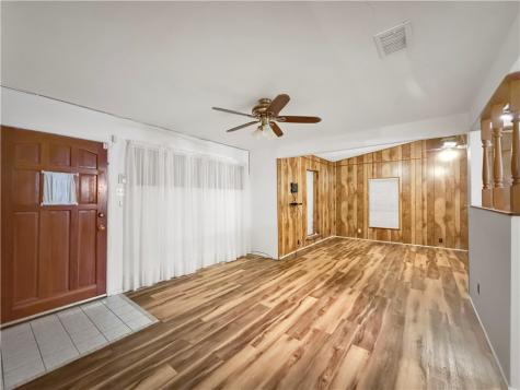 1142 Clare Drive Corpus Christi TX 78412