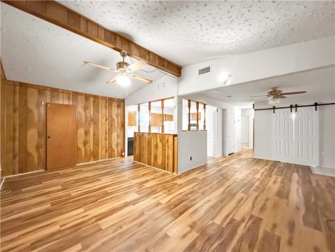 1142 Clare Drive Corpus Christi TX 78412