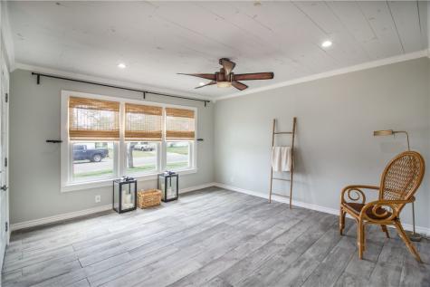 332 S Chiltipin Street Sinton TX 78387