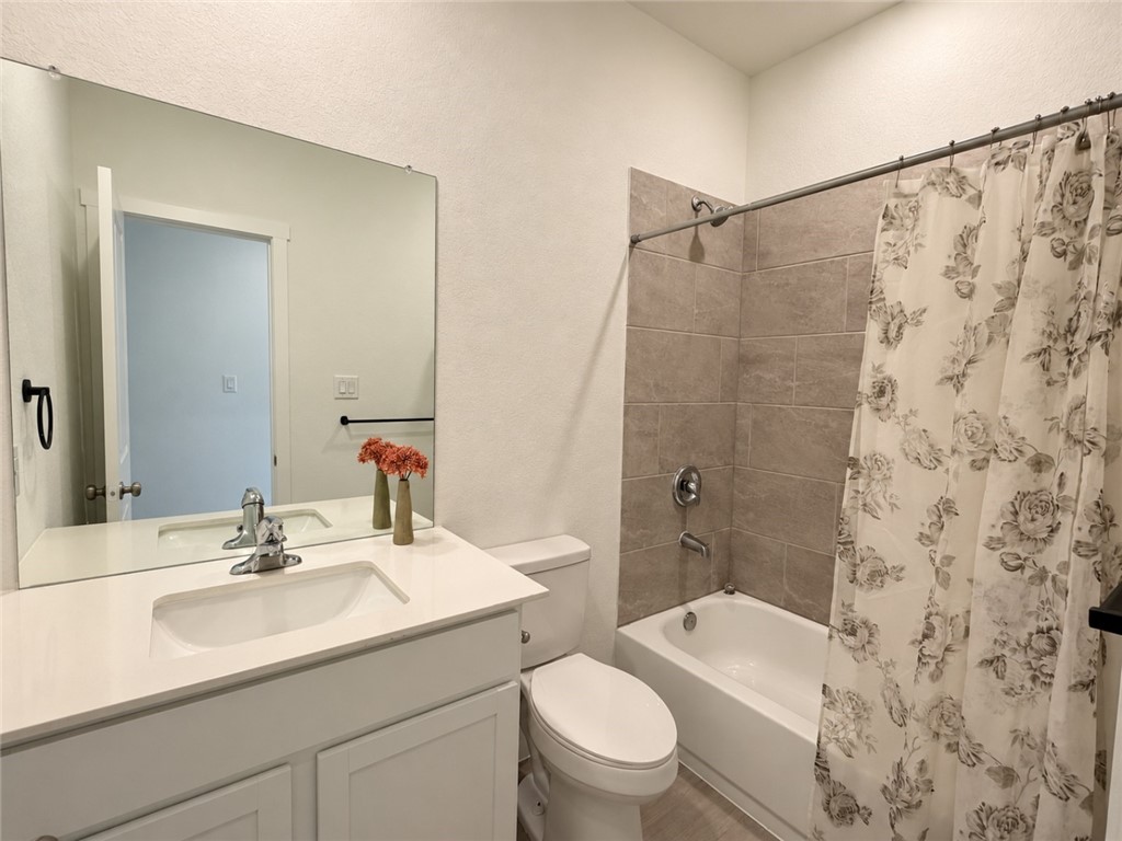 3222 Camaro Street Corpus Christi TX 78410