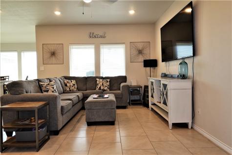 1937 Kentucky Derby Drive Corpus Christi TX 78417
