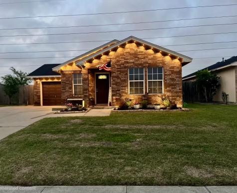1930 El Monte Street Corpus Christi TX 78417
