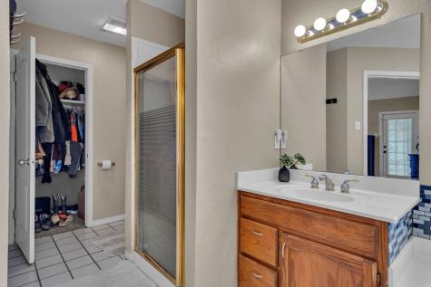 2409 Twin Oak Drive Portland TX 78374