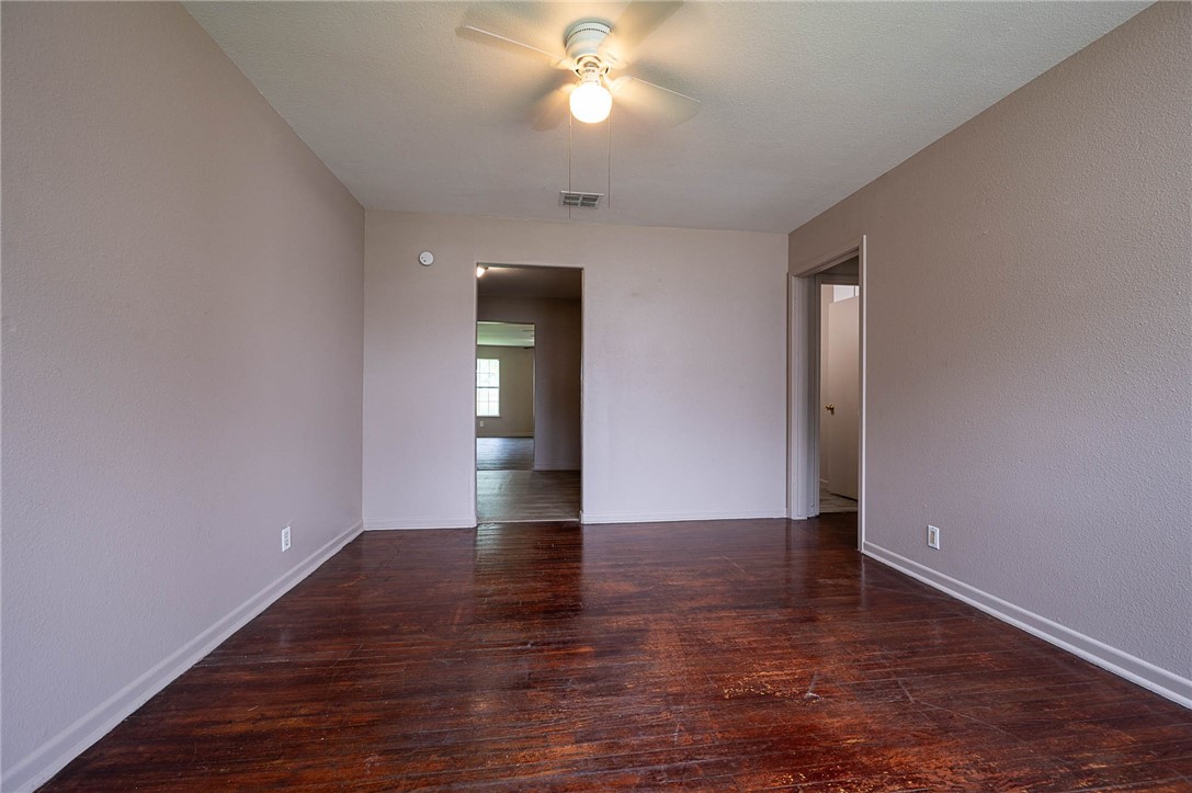 1702 Sycamore Place Corpus Christi TX 78416