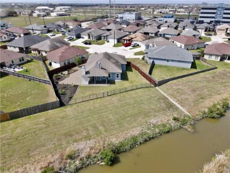2806 Lake Tranquility Corpus Christi TX 78414