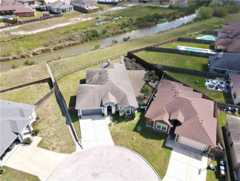 2806 Lake Tranquility Corpus Christi TX 78414