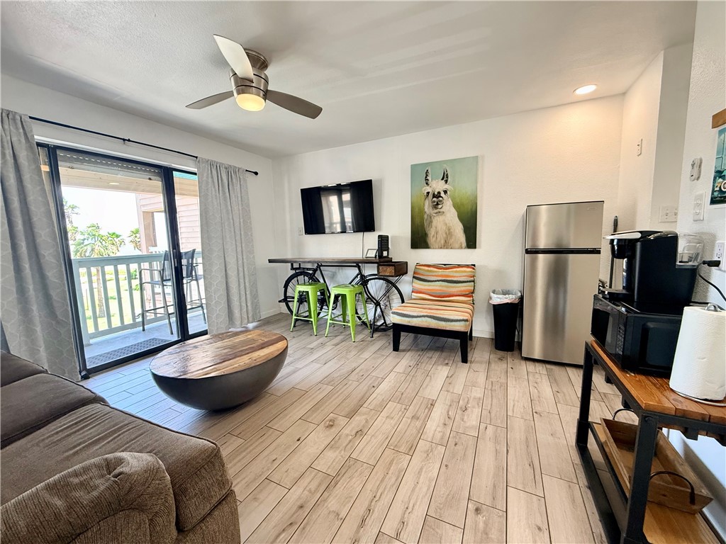 3938 Surfside Boulevard 2239 Corpus Christi TX 78402