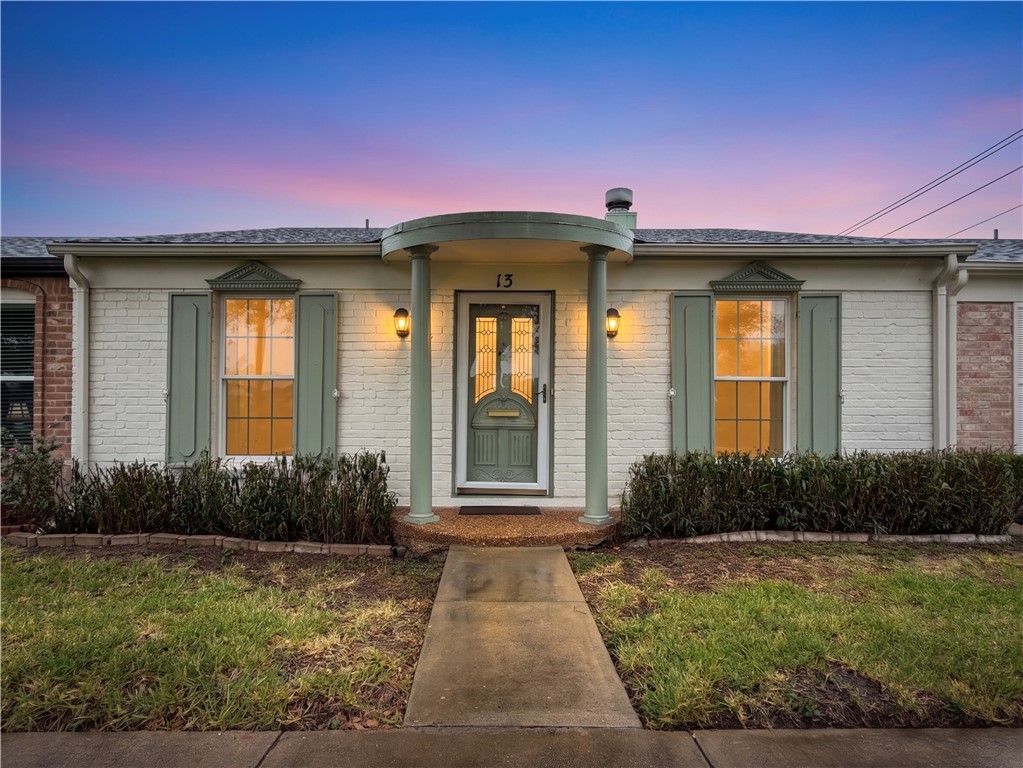 13 Townhouse Lane Corpus Christi TX 78412
