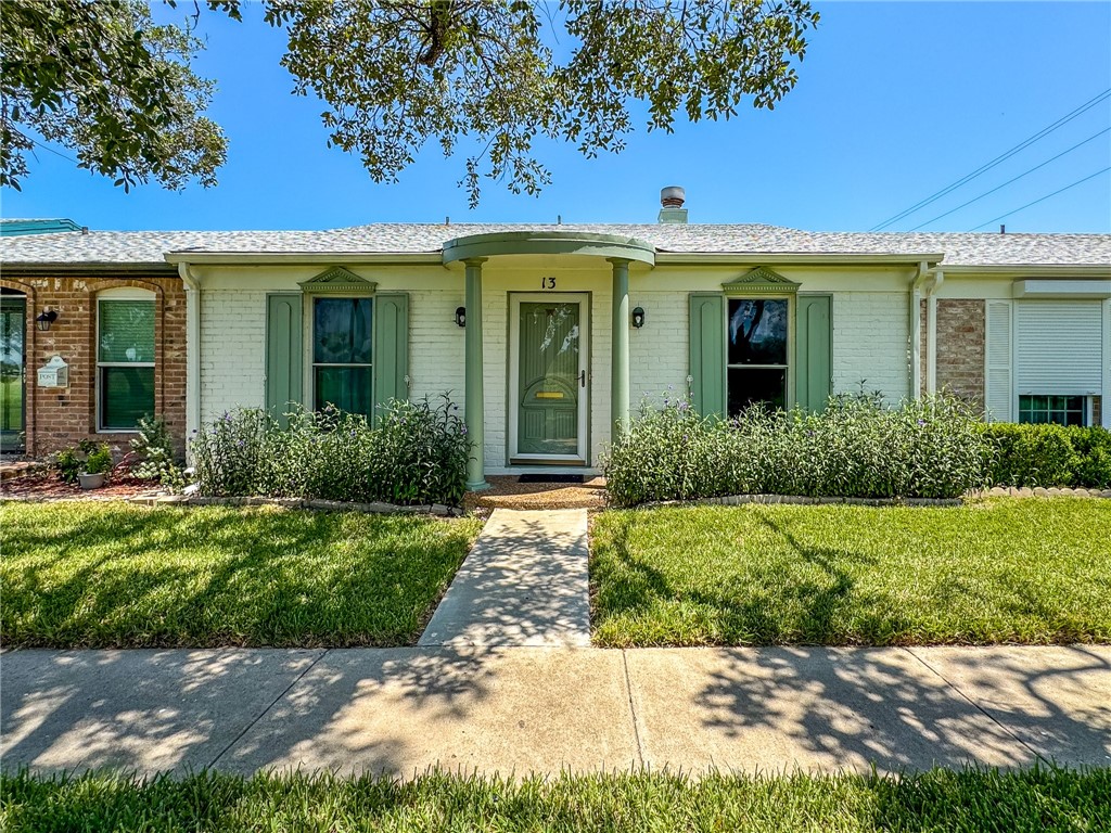 13 Townhouse Lane Corpus Christi TX 78412