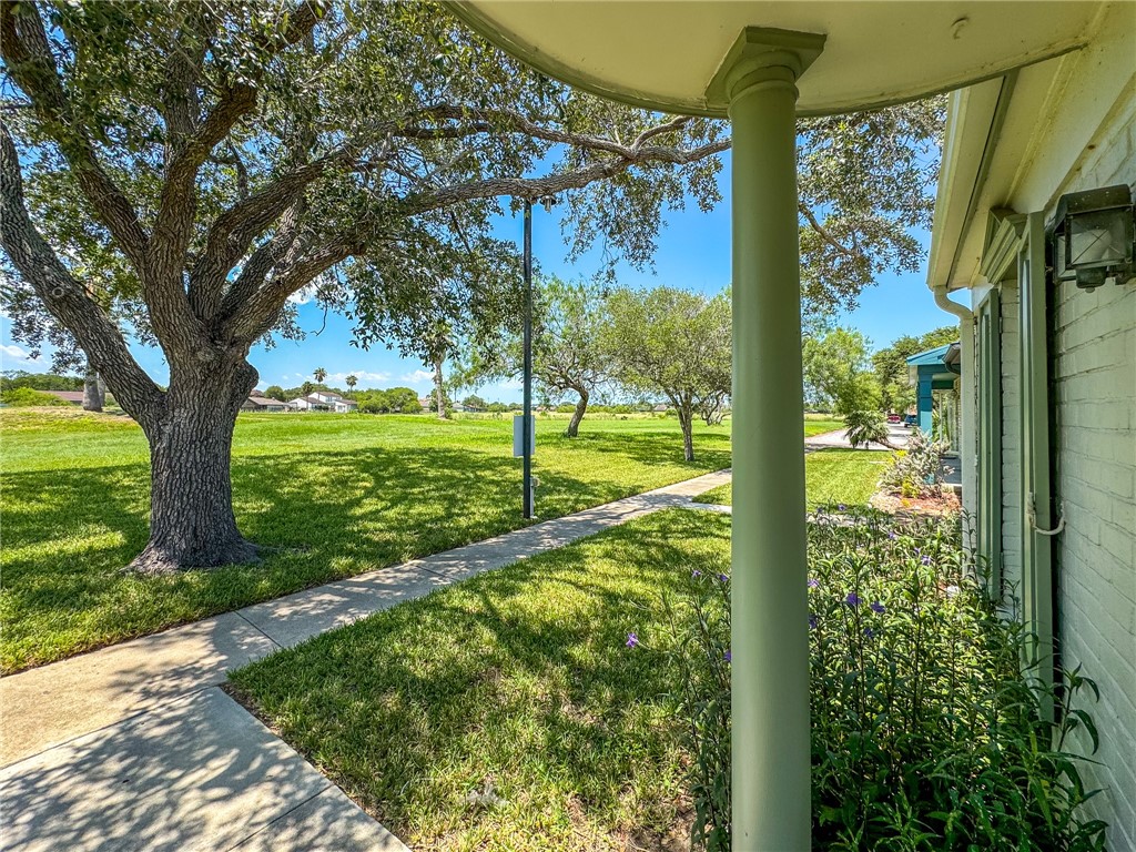13 Townhouse Lane Corpus Christi TX 78412