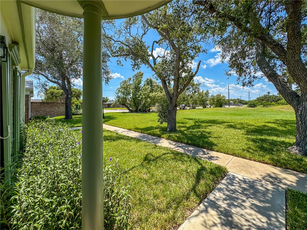 13 Townhouse Lane Corpus Christi TX 78412