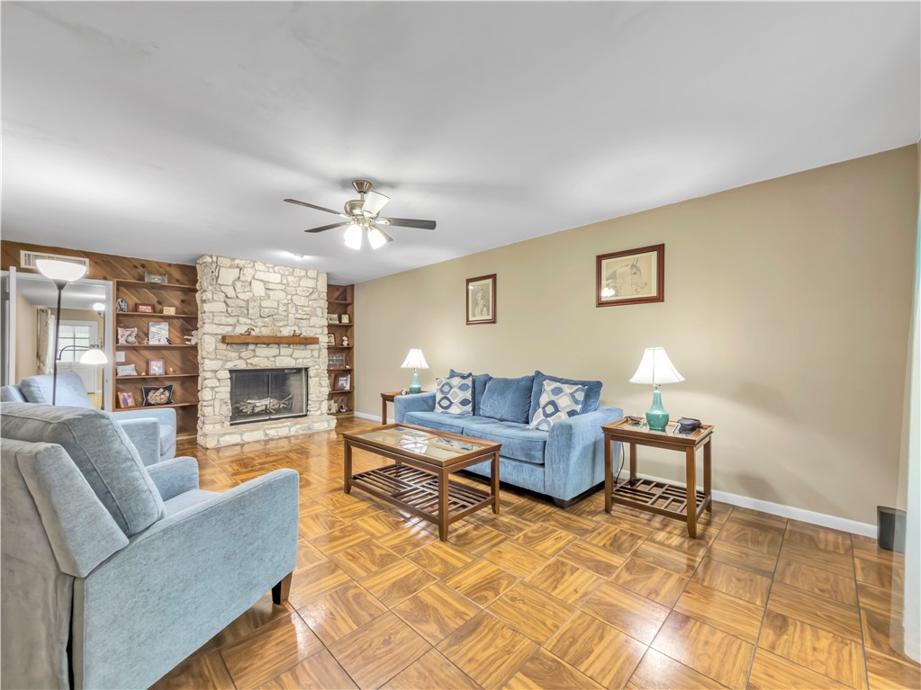 13 Townhouse Lane Corpus Christi TX 78412