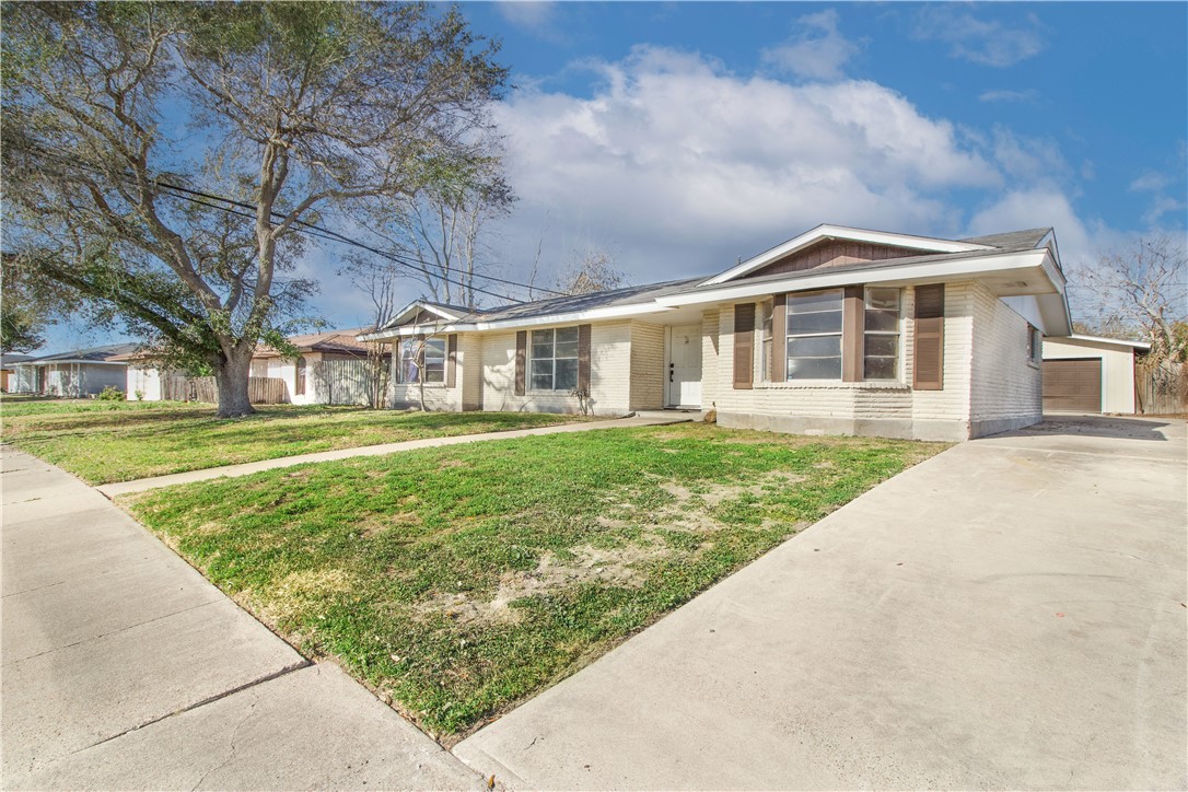 5305 Surrey Corpus Christi TX 78415