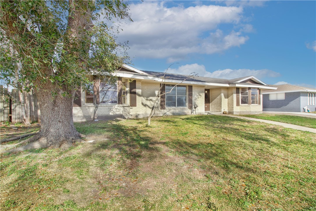 5305 Surrey Corpus Christi TX 78415