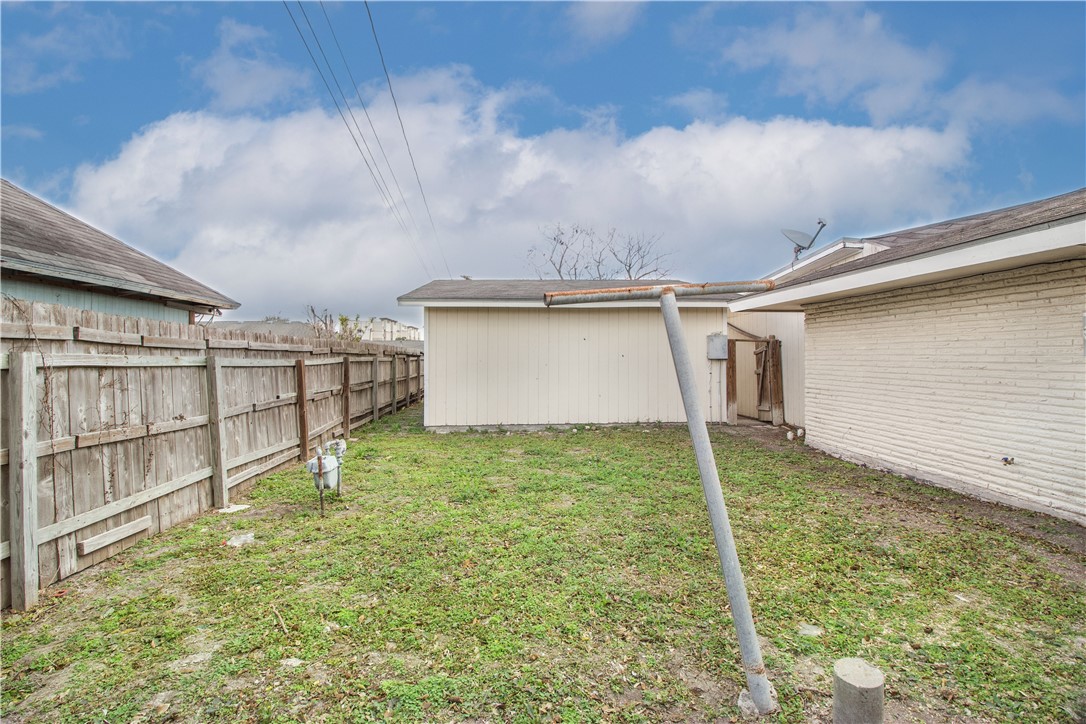 5305 Surrey Corpus Christi TX 78415