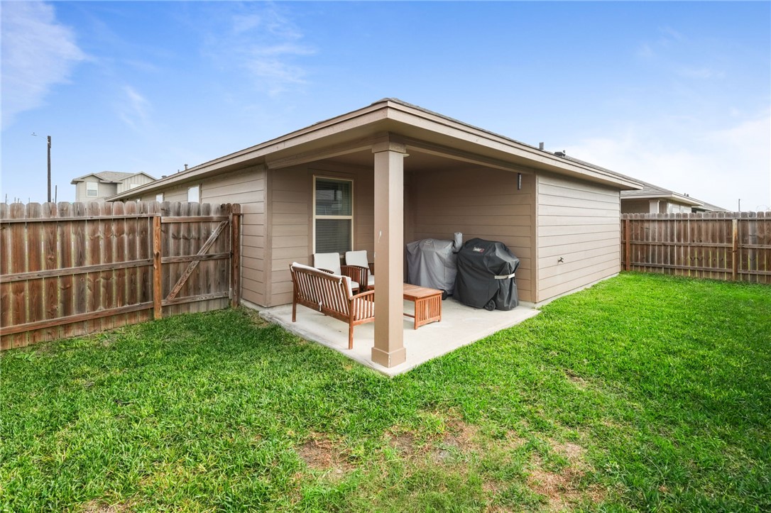 7601 Shadow Rider Corpus Christi TX 78414