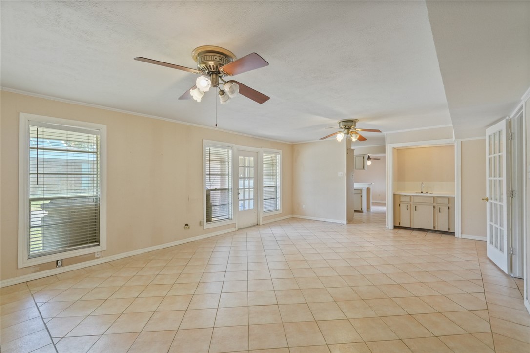 5445 Whitemarsh Drive Corpus Christi TX 78413