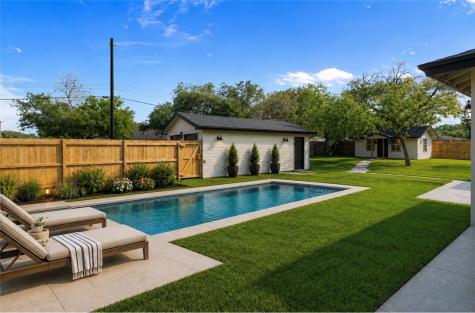 301 Pasadena Place Corpus Christi TX 78411