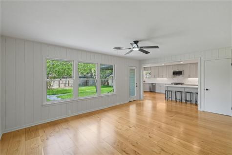 301 Pasadena Place Corpus Christi TX 78411